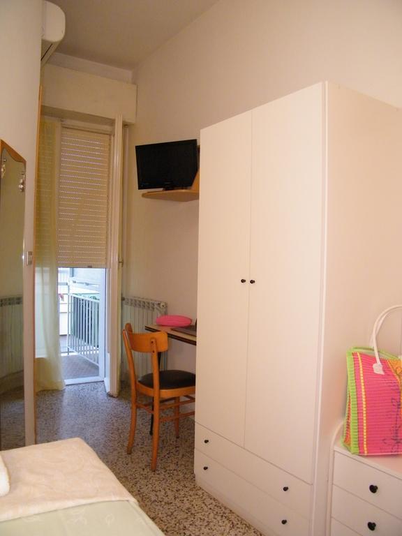 Hotel Nuovo Fiore 카톨리카 객실 사진