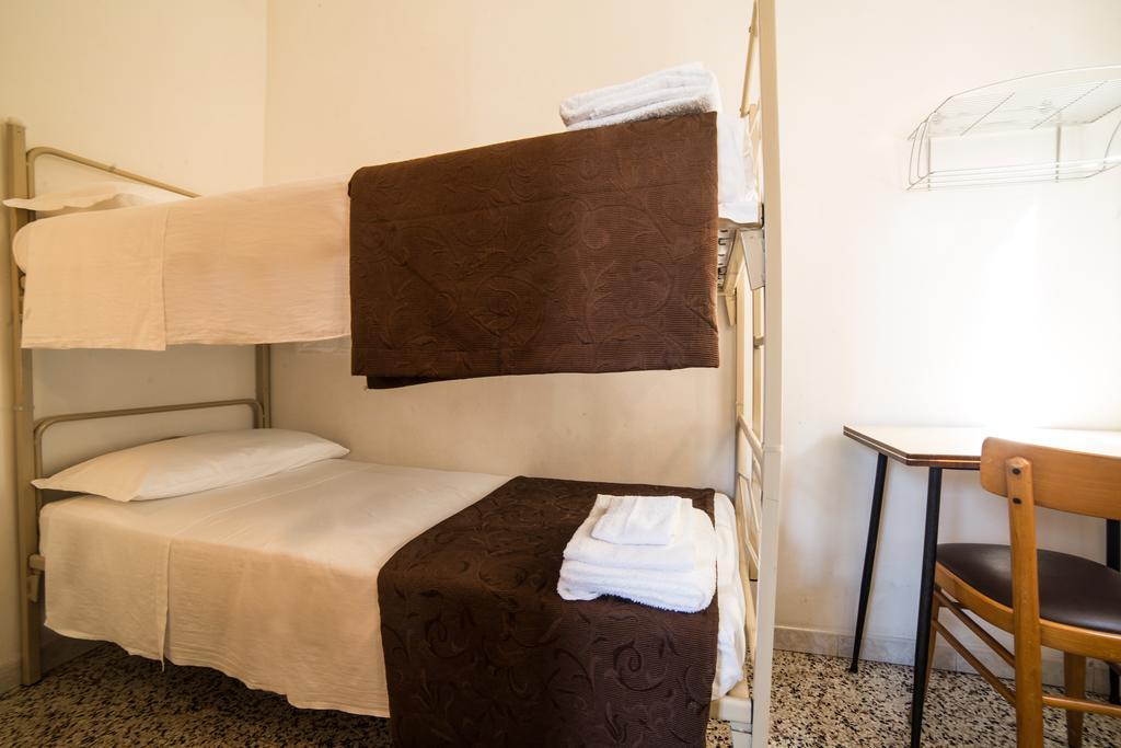 Hotel Nuovo Fiore 카톨리카 객실 사진